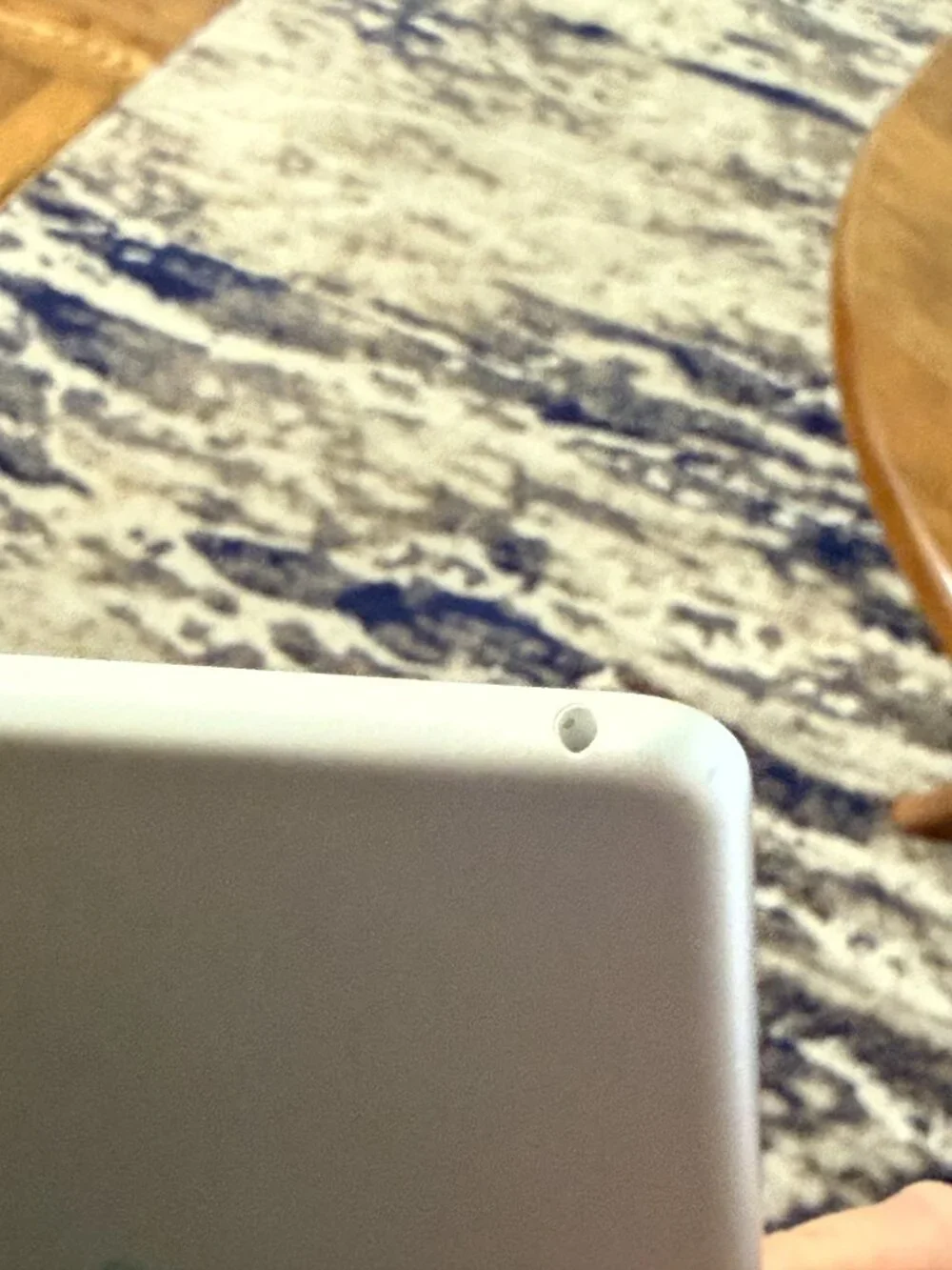 Apple iPad 7th Gen (128GB) - Silver/White - Excellent Condition